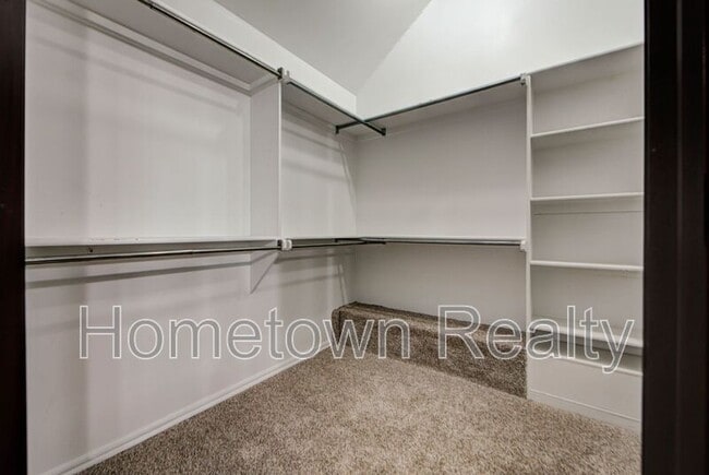 Building Photo - 4214 Topaz Cir