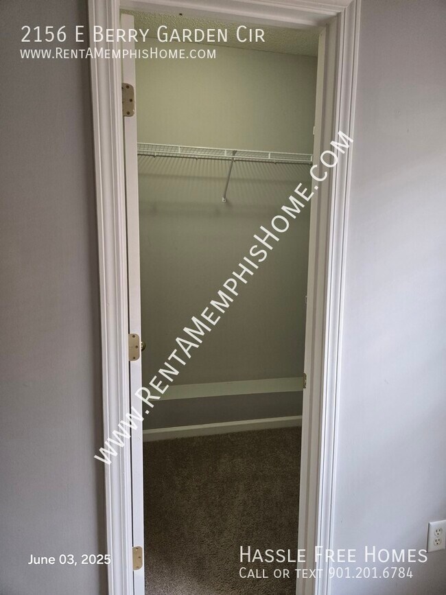 Building Photo - 2156 Berry Garden Cir W