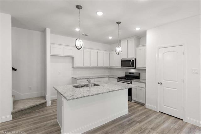 Building Photo - 217 Griffith Dr