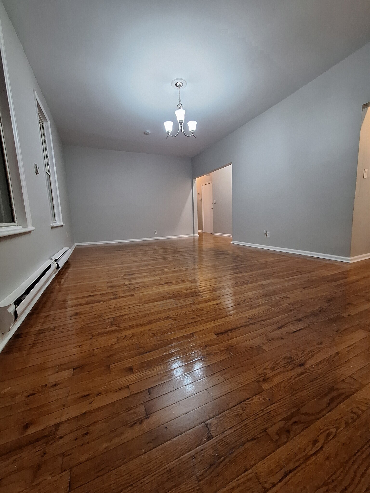 Building Photo - 98 Main St