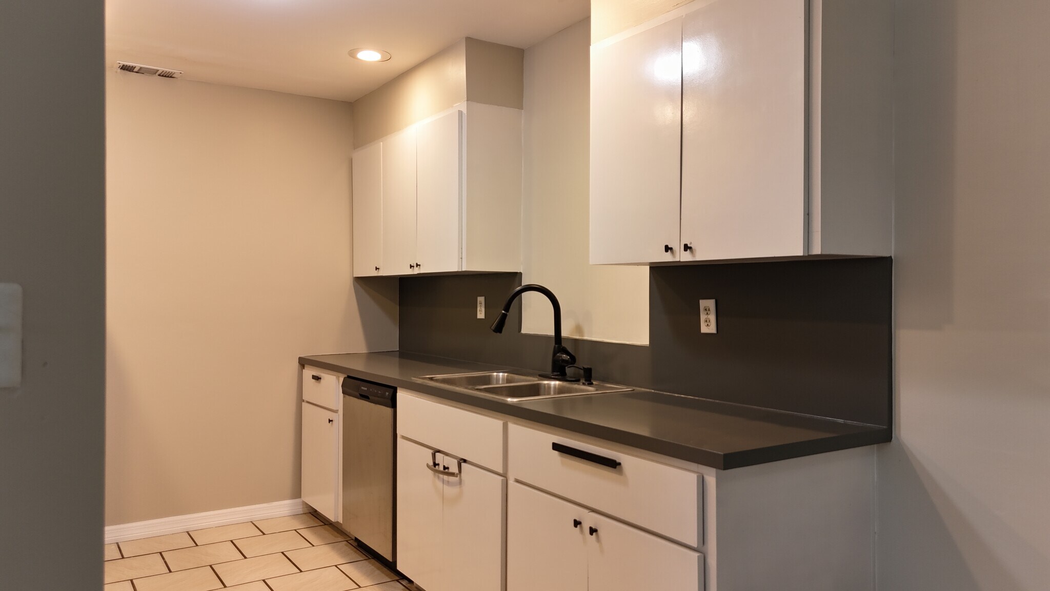 Kitchen - 2830 NW 209th Terrace