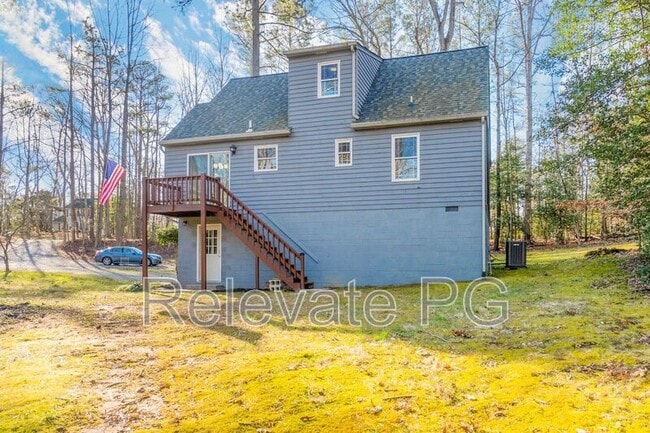 Building Photo - 12620 Thoreau Dr