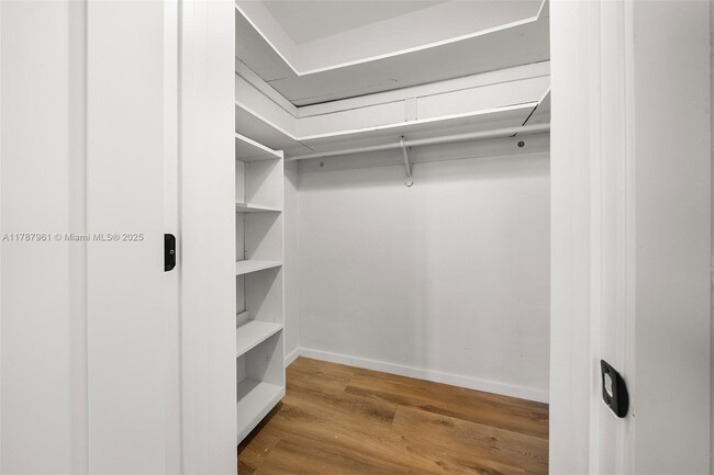 Building Photo - 2411 Biscayne Blvd
