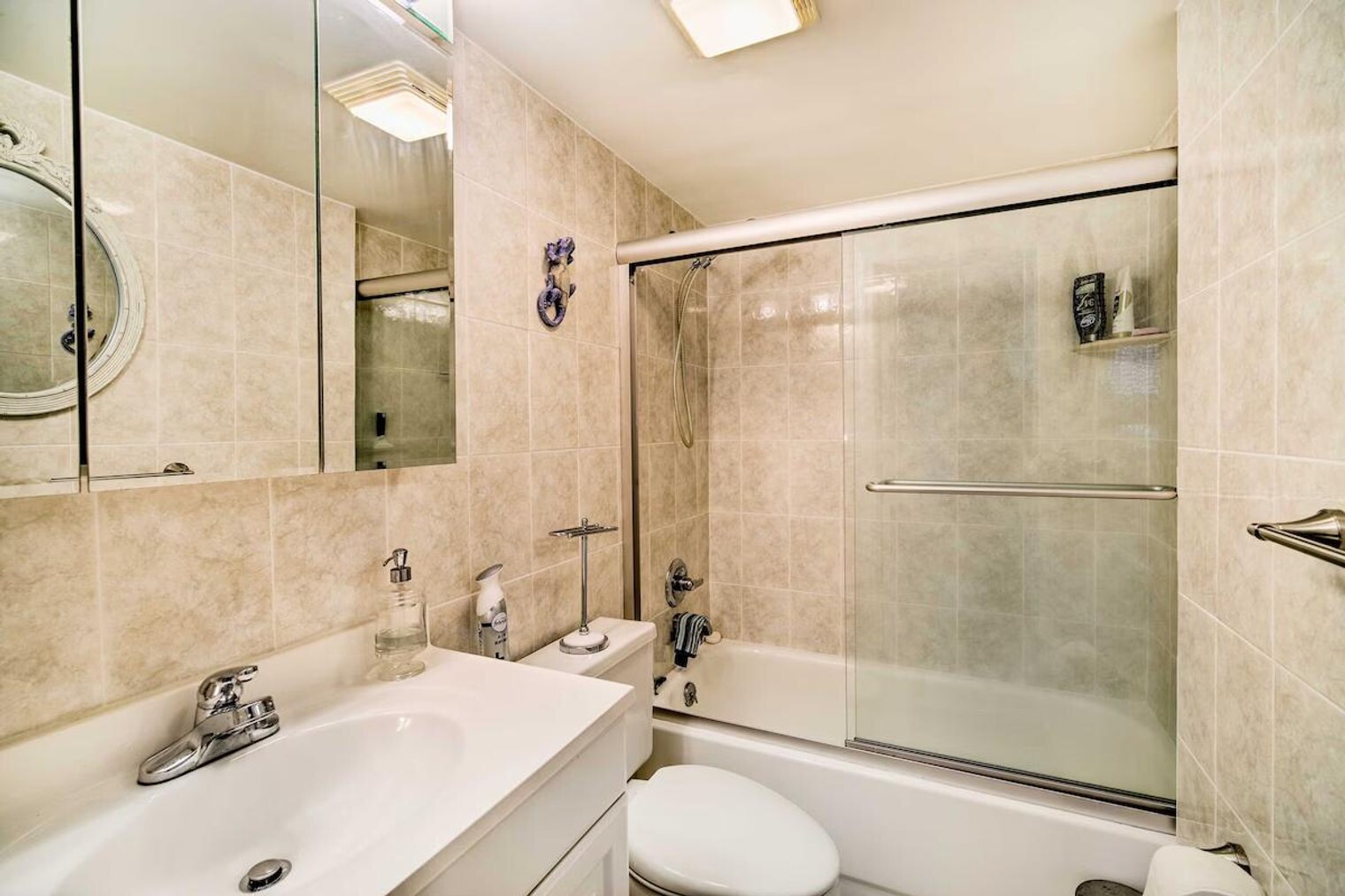 Building Photo - 4250 N Hwy A1A