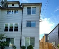 Building Photo - 4384 N Gantenbein Ave