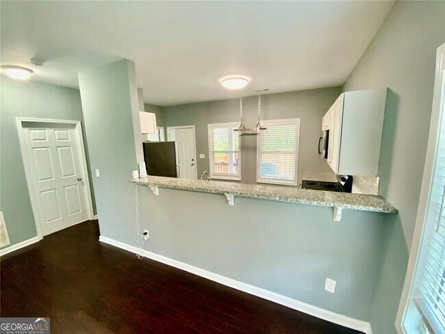 Building Photo - 294 Bass St SW