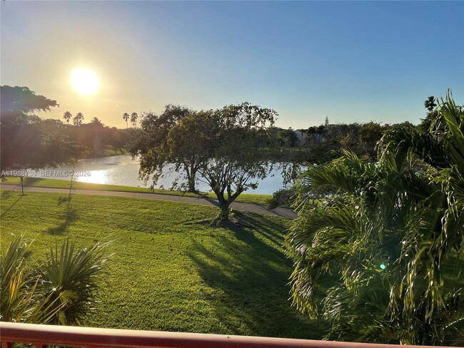 Building Photo - 10240 SW 154th Cir Ct