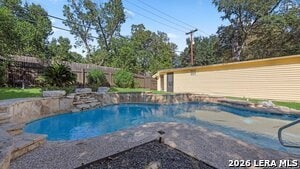Building Photo - 1049 Ivy Ln