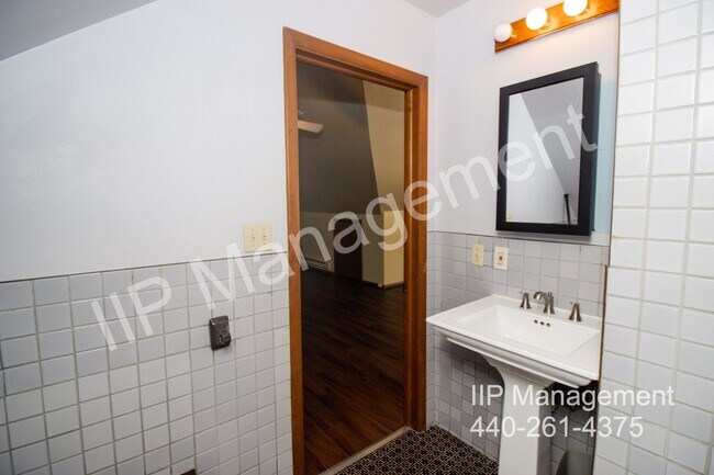 Building Photo - 2671 E 130th St