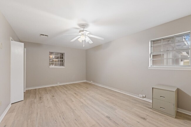 Building Photo - COMING APRIL 1ST!  NEWLY REMODELED HOME!