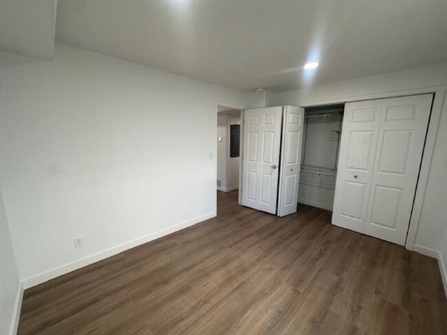 Building Photo - 936 Nichols Ave