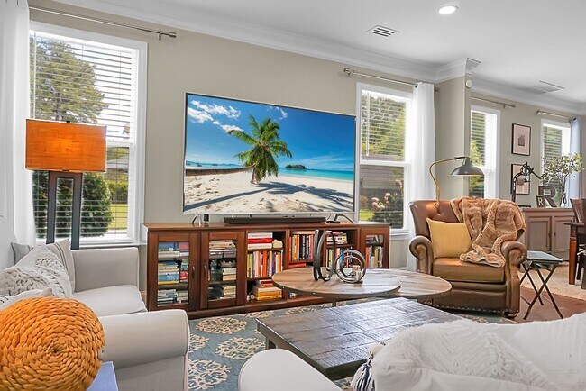 Building Photo - Johns Island 4BR, 2.5 BA Gem: Features Wood Floors, 2-Car Garage, & Community Pool