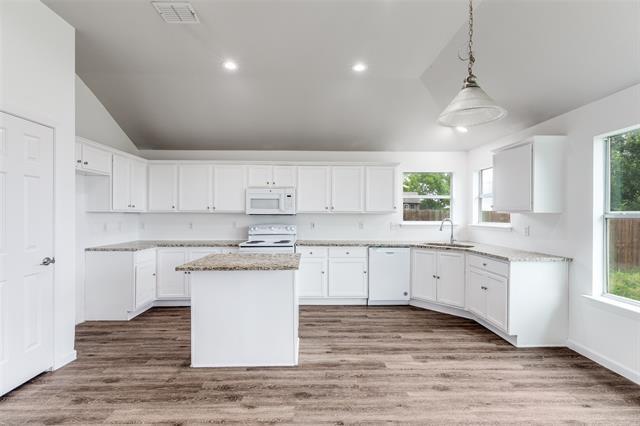 Building Photo - 311 Charleston Dr