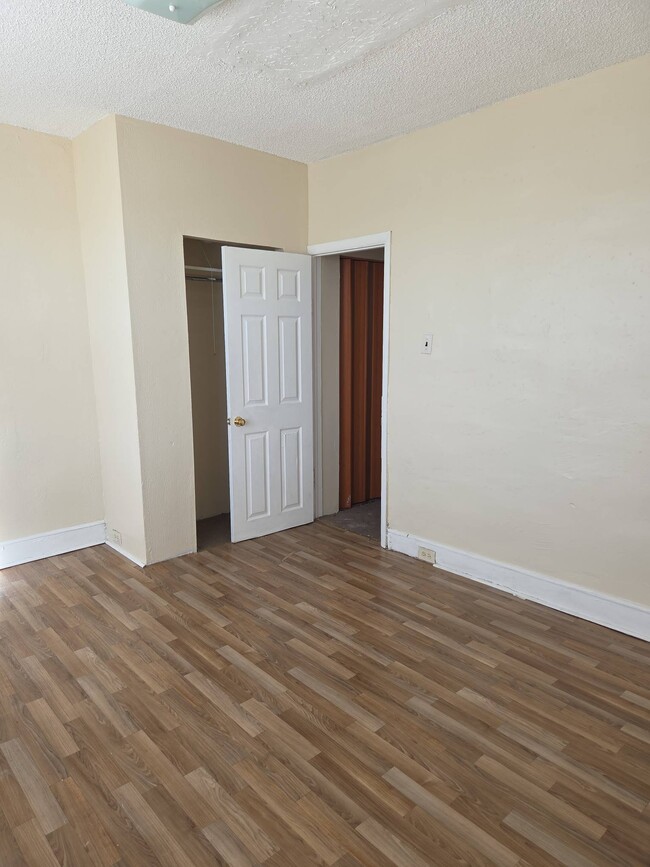 Building Photo - 1603 S Dover St