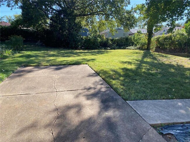 Building Photo - 178 Floralea Pl