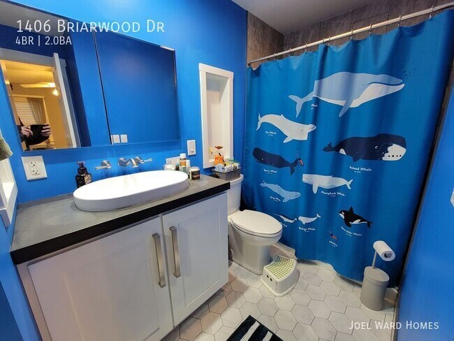 Building Photo - 1406 Briarwood Dr