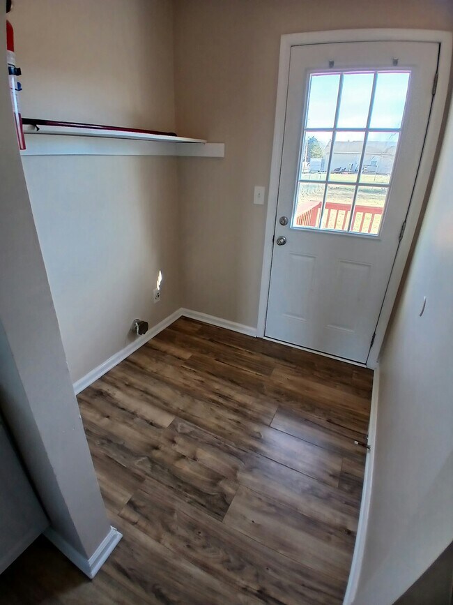 Building Photo - 502 Indian Ave