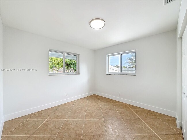 Building Photo - 4008 Adams St