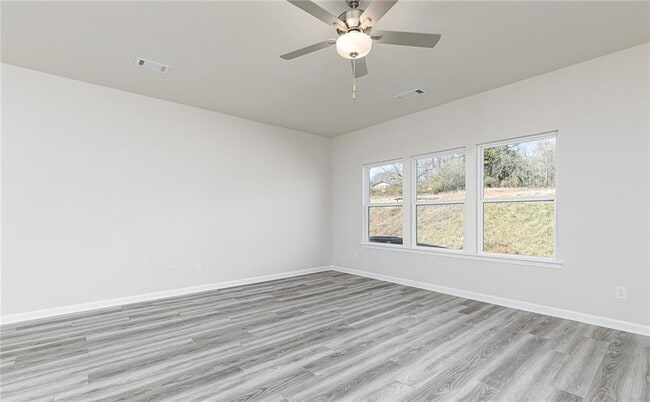 Building Photo - 3983 Hidden River Ln