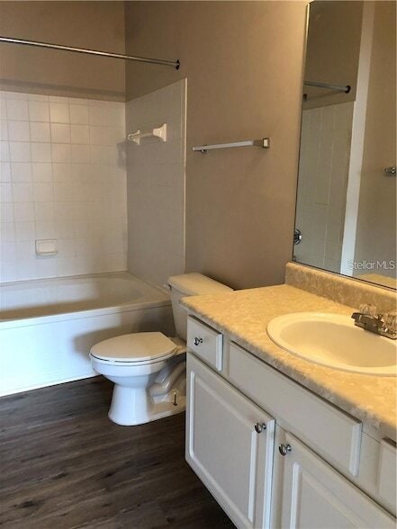 Building Photo - 10526 Villa View Cir