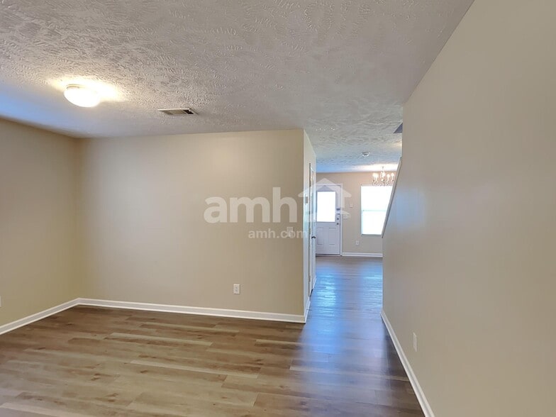 Building Photo - 3404 Boxelder Way