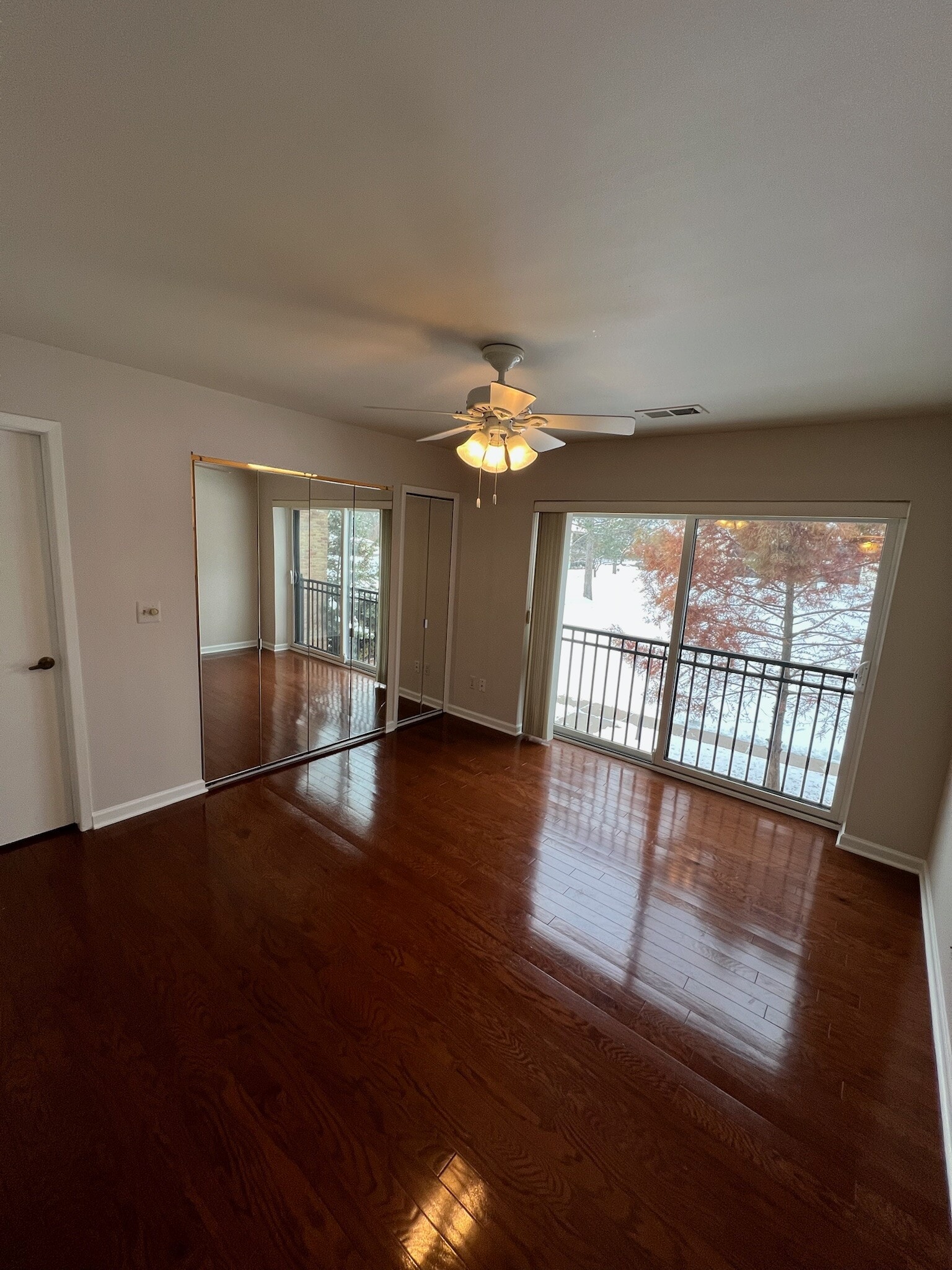 Building Photo - 18411 University Park Dr