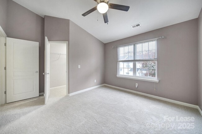 Building Photo - 5037 Sunset Ridge Ct