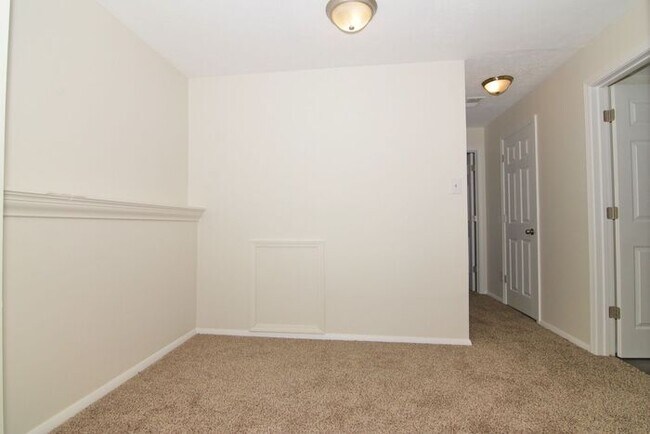 Building Photo - Nicely Updated Home
