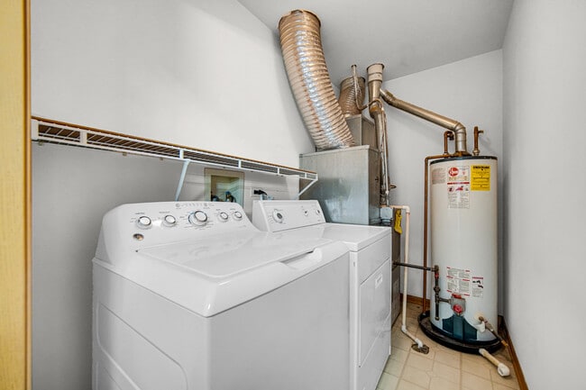 Building Photo - 14857 W Victoria Xing