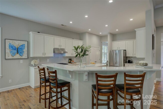 Building Photo - 9810 Daufuskie Dr