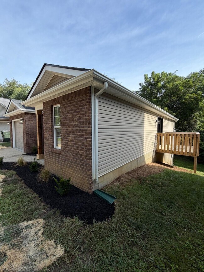 Building Photo - 3309 Squire Creek Way
