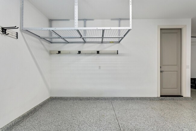 Building Photo - 3811 S Eckert Rd