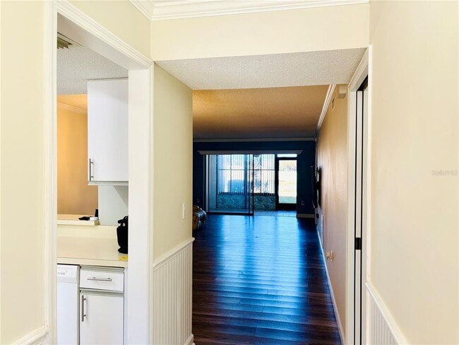 Building Photo - 6211 Timberlake Dr