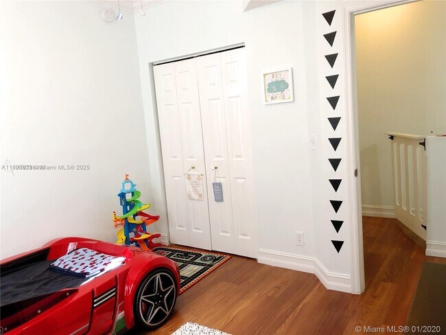 Building Photo - 1372 Veracruz Ln