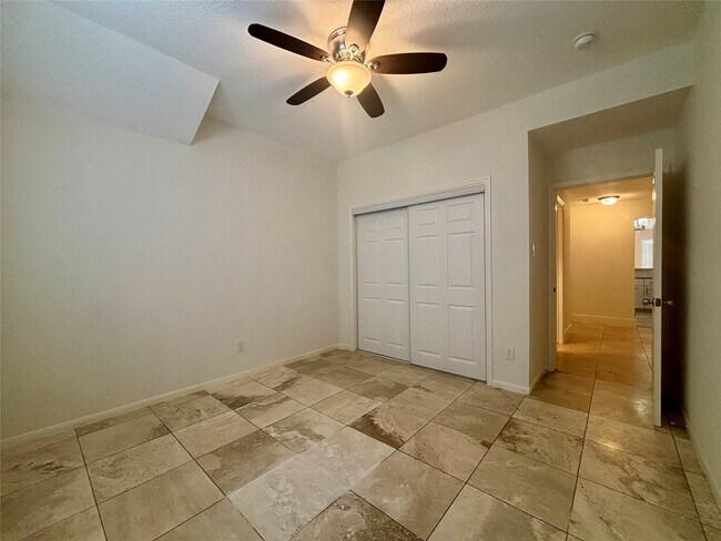 Building Photo - 7815 Log Hollow Dr