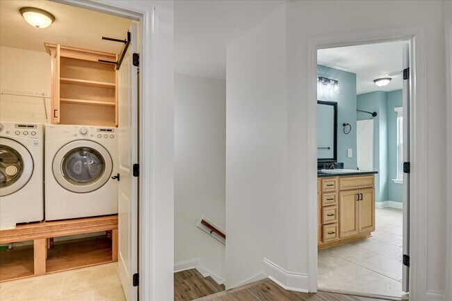 Building Photo - Home For Rent: 765 Mural Lake Ct Grovetown, GA 30813