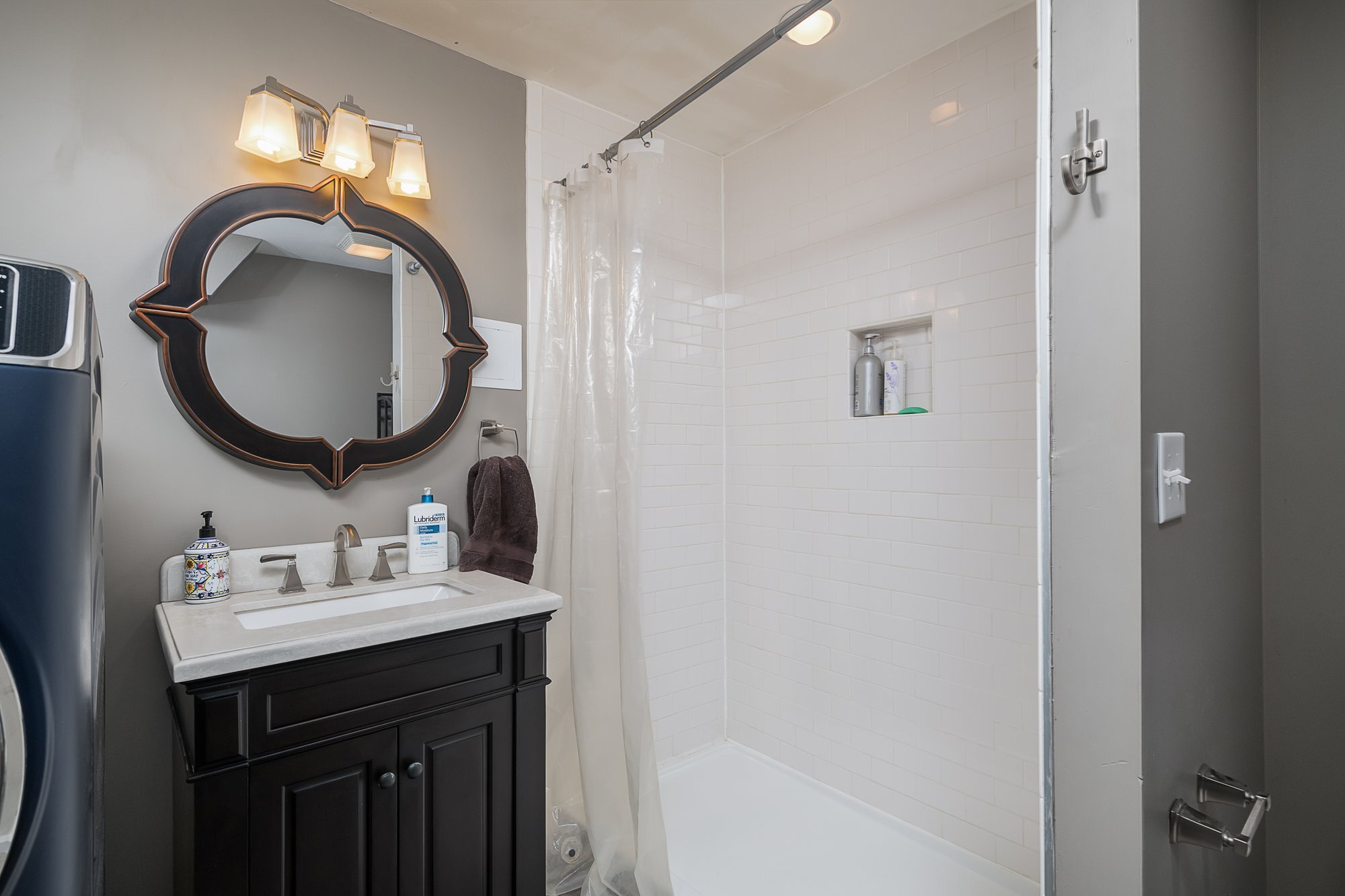 Bathroom 4 - 665 Winter Hill Ln