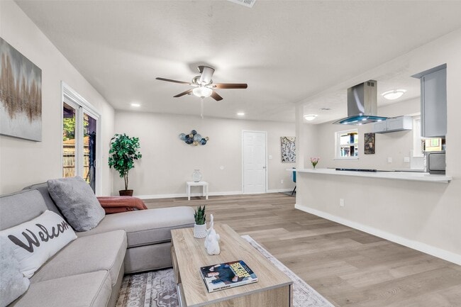 Building Photo - 1714 Pamela Ln