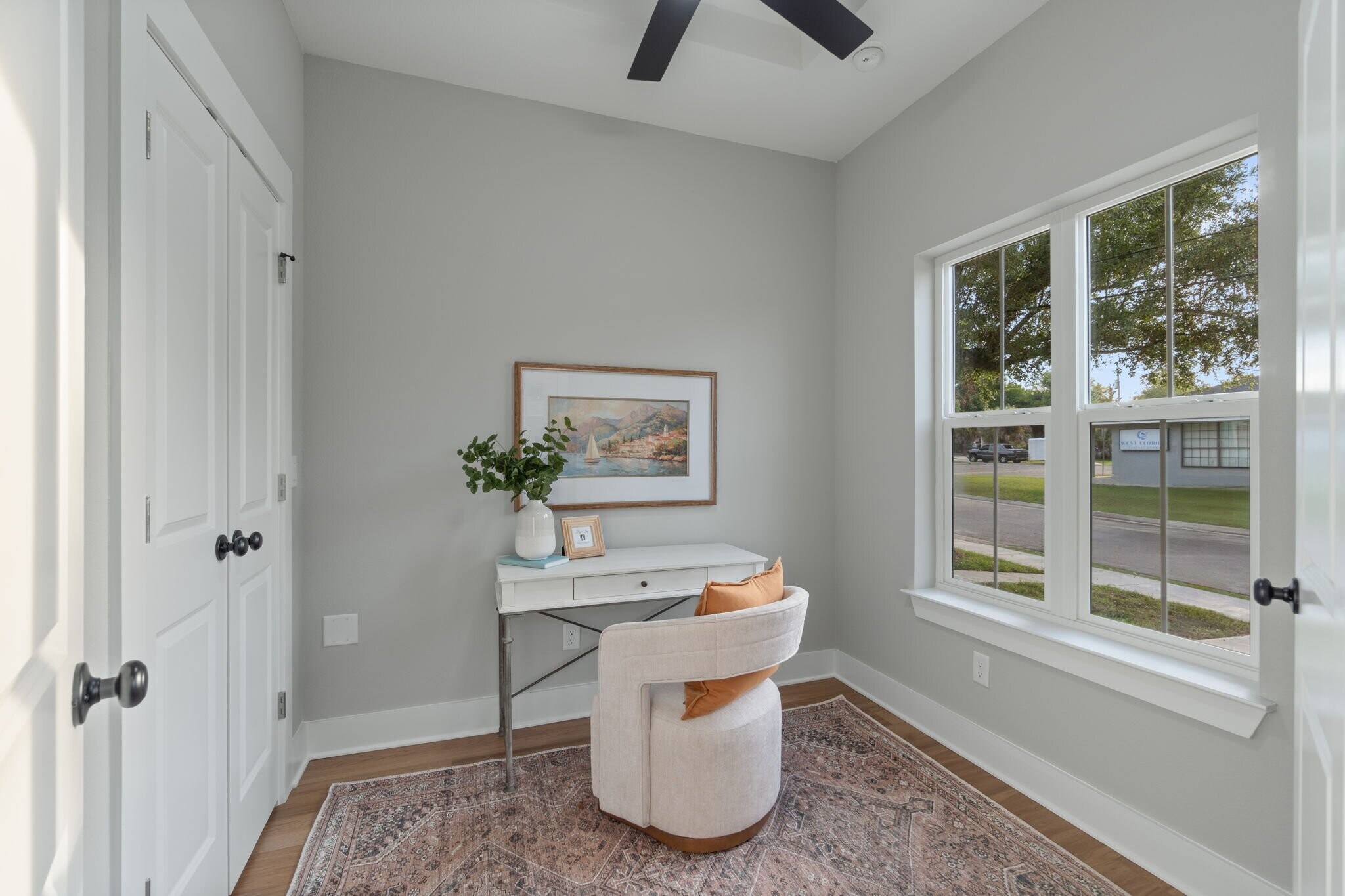 Building Photo - 706 N F St