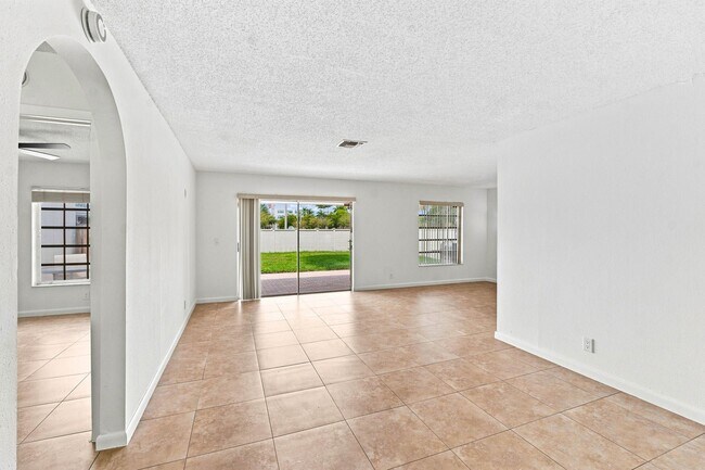 Building Photo - 3310 NW 90th Ave
