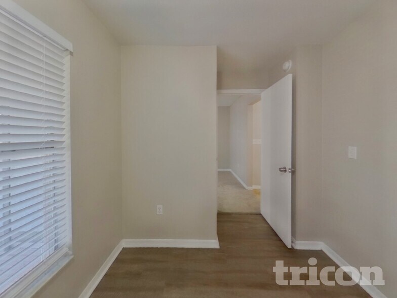 Building Photo - 2209 Clementine Trail