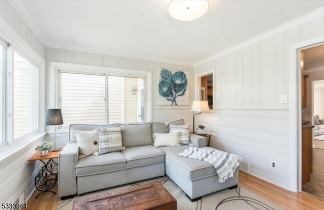 Building Photo - 7 Evergreen Terrace