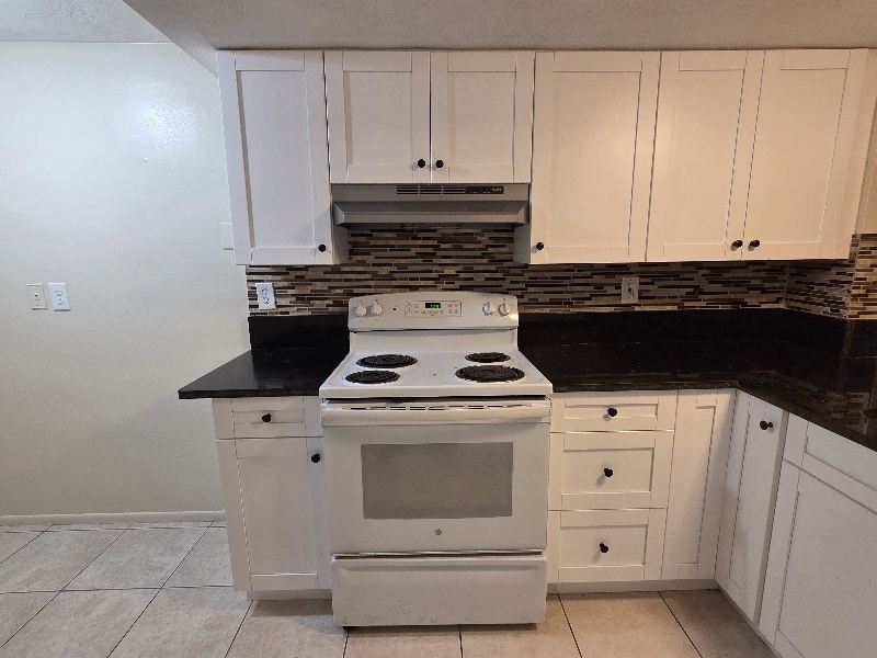 Building Photo - 7144 Stone Rd