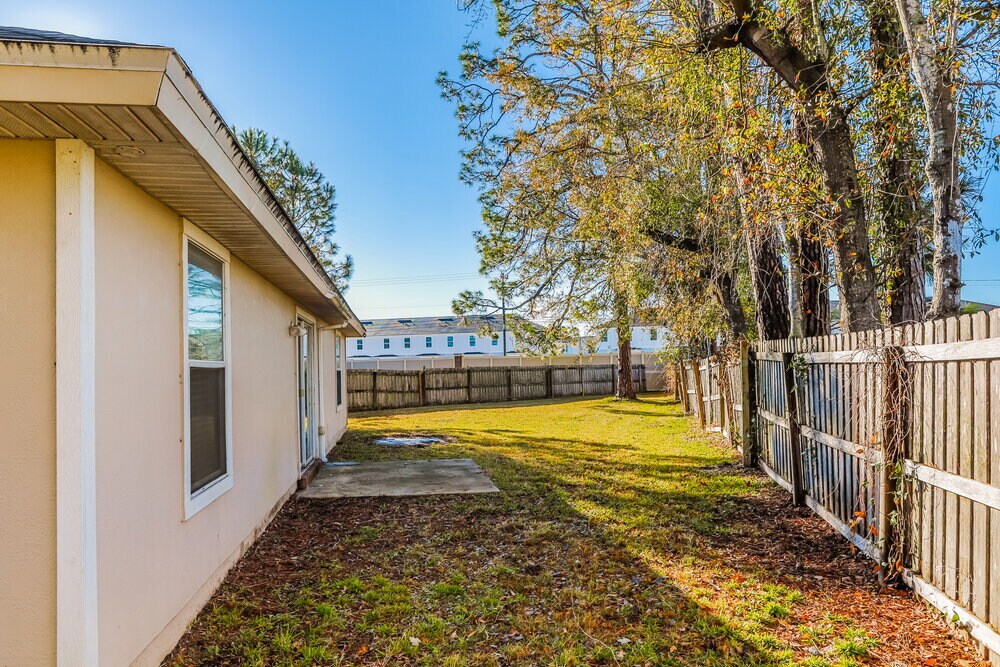 Building Photo - 1211 Summer Springs Drive