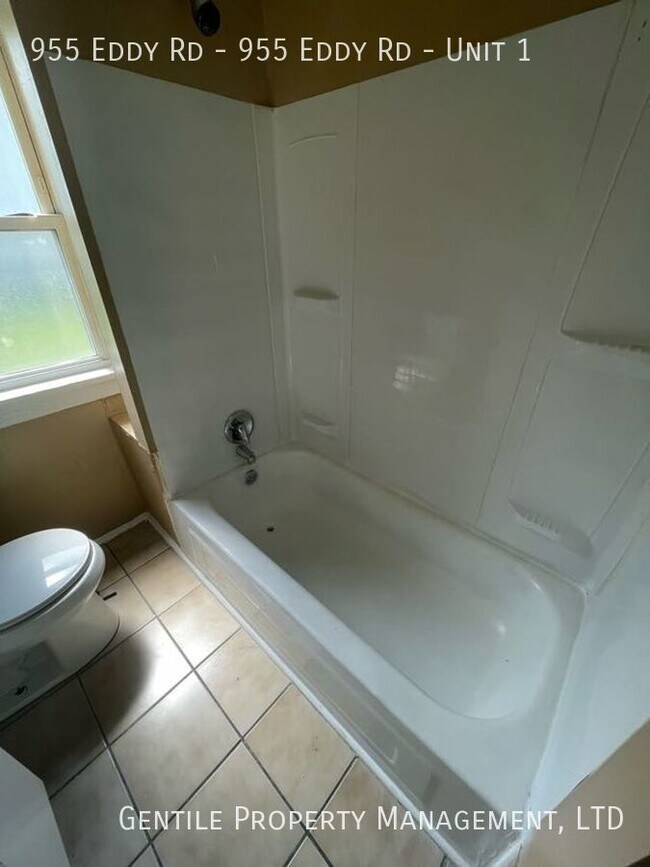 Building Photo - A Gentile Property - 955 Eddy Rd Unit 1