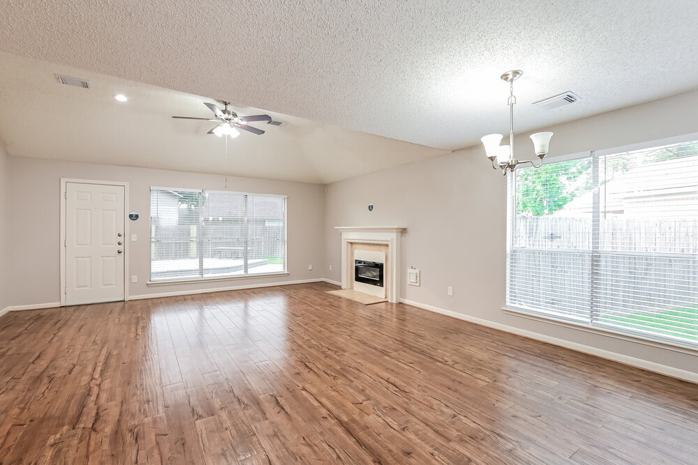 Building Photo - 8930 Stoney Bend Dr