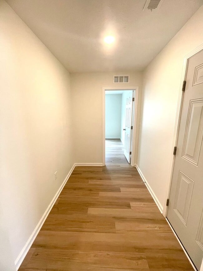 Building Photo - Newer Construction Home!