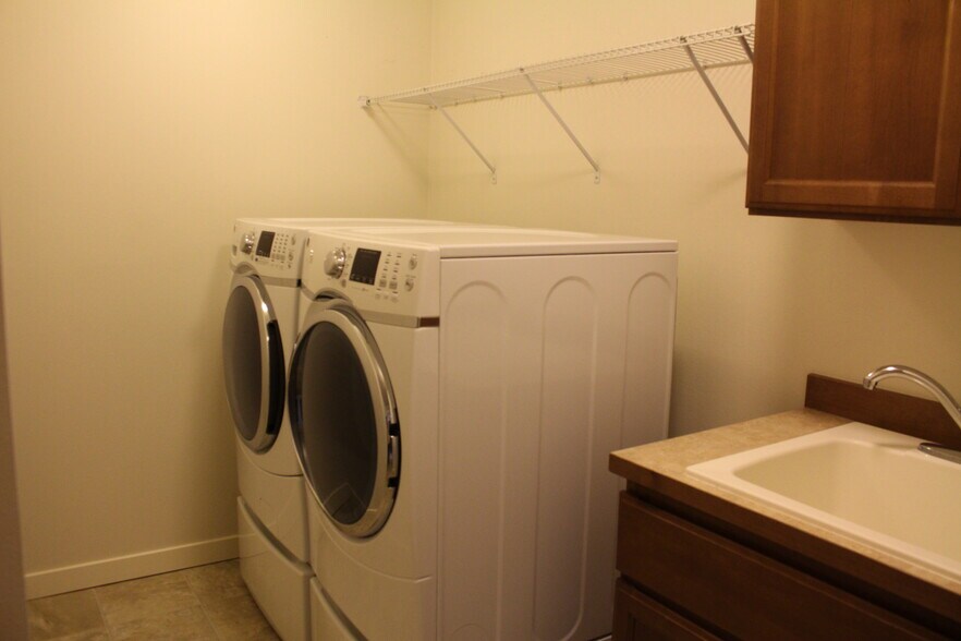 Building Photo - 17312 122nd Ave NE