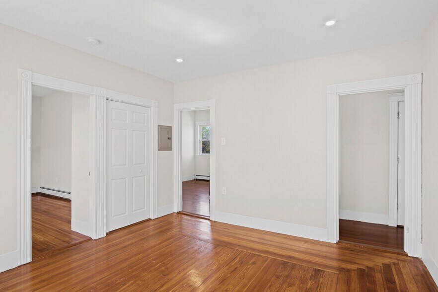 Building Photo - 12 Redfield St