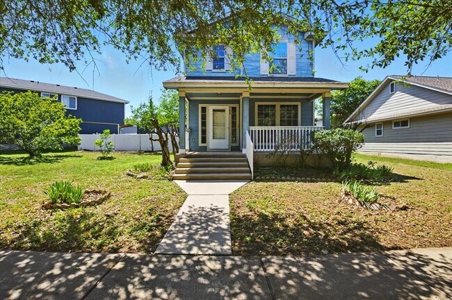 Building Photo - 508 Crater Lake Dr